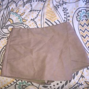 Leather skirt/shorts